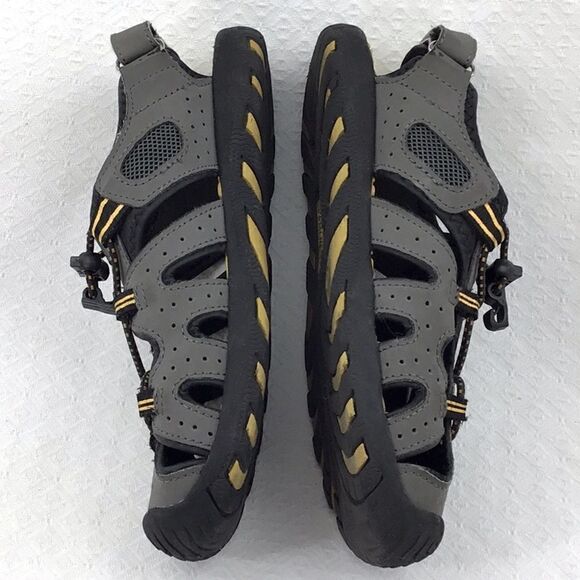 Khombu “Kyle” Gray Bungee Top Sandals - Picture 5 of 12